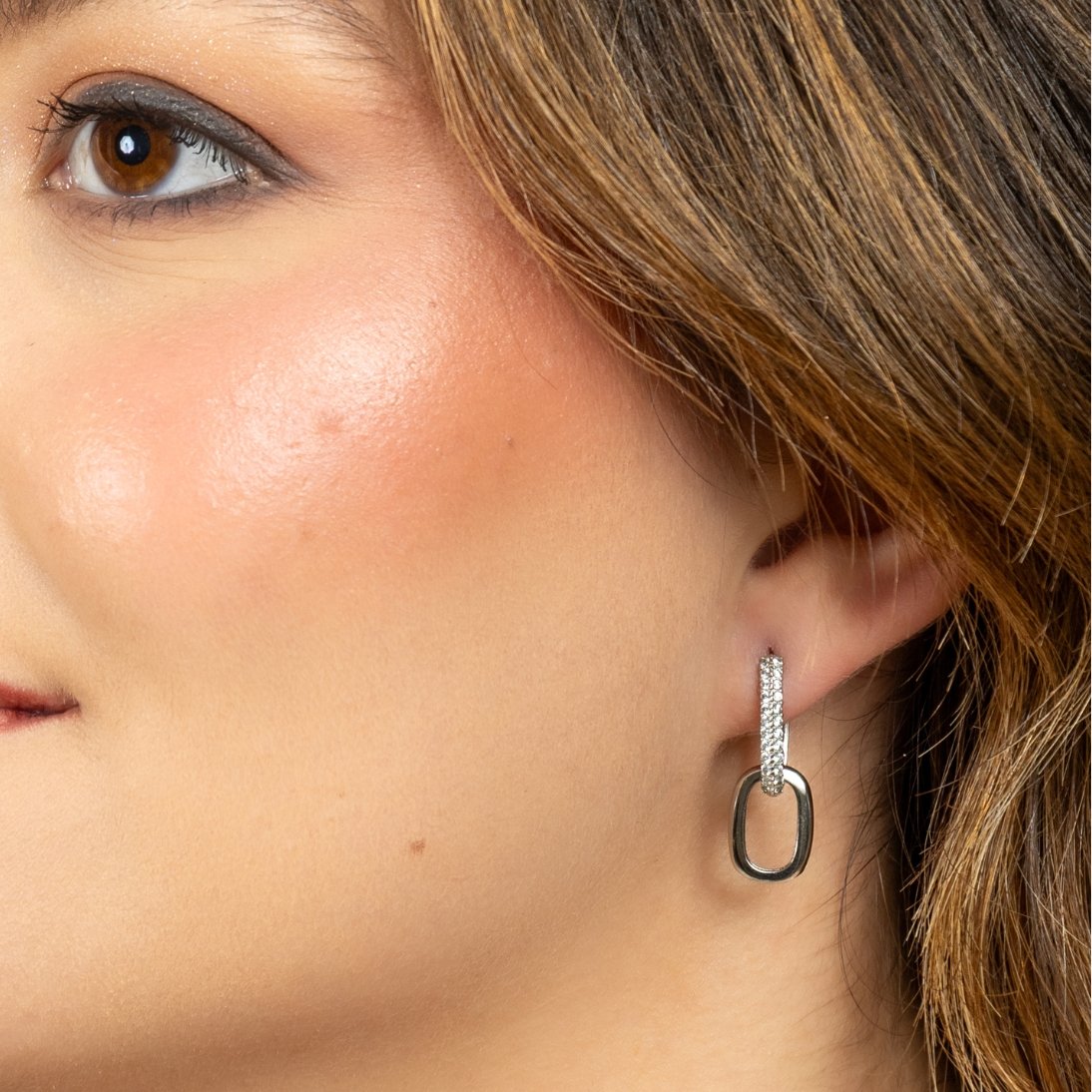 Brincos Elos com Zircônias em Prata 925