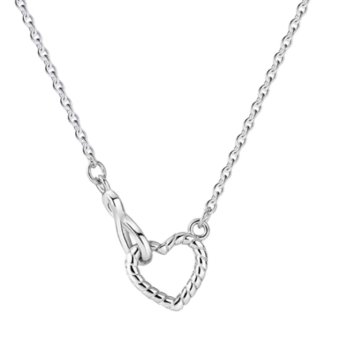 Colar de Prata Com Pingente Coração Trabalhado