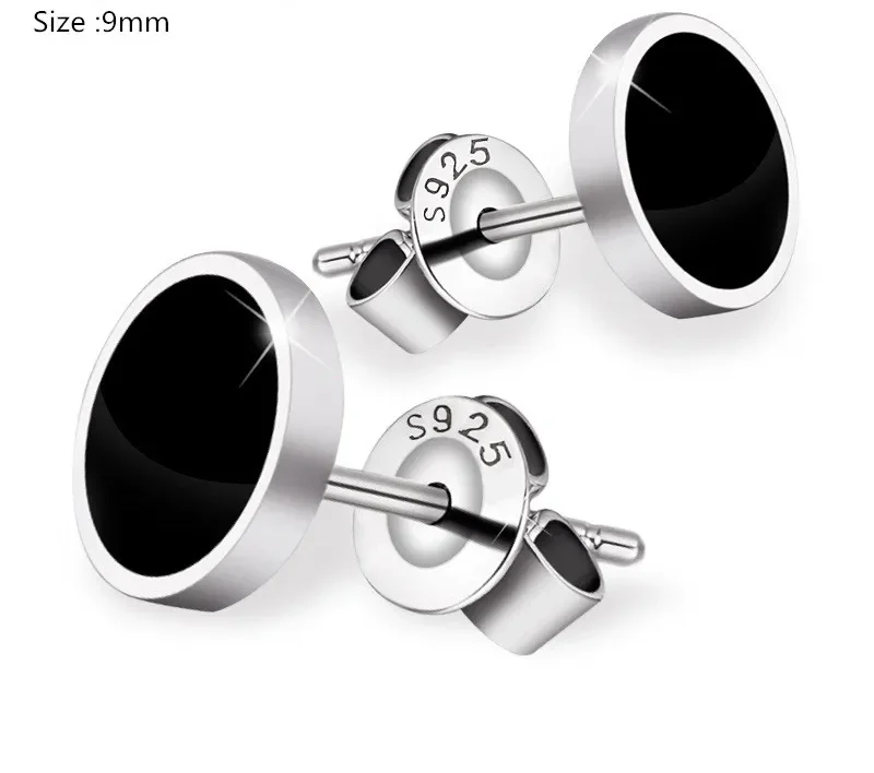 Brincos em Prata Stud Pretos