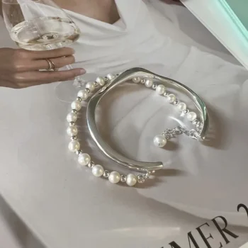 Pulseira de Prata Dupla Lisa e Pérolas