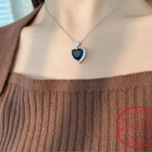 Colar de Prata com safira Azul e Brilhantes