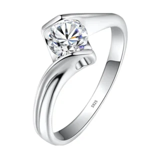 Anel de Prata com Diamante Central